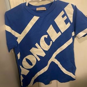 Moncler Boy’s Shirt in a size 6.